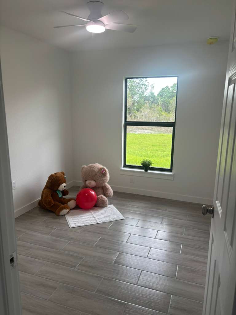 908 Capetown, Lehigh Acres